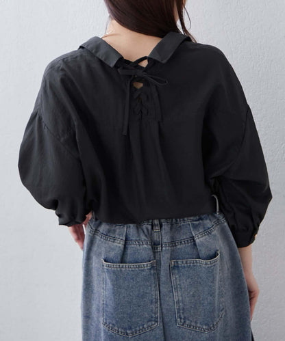 多種紐扣竹筍褶女襯衫