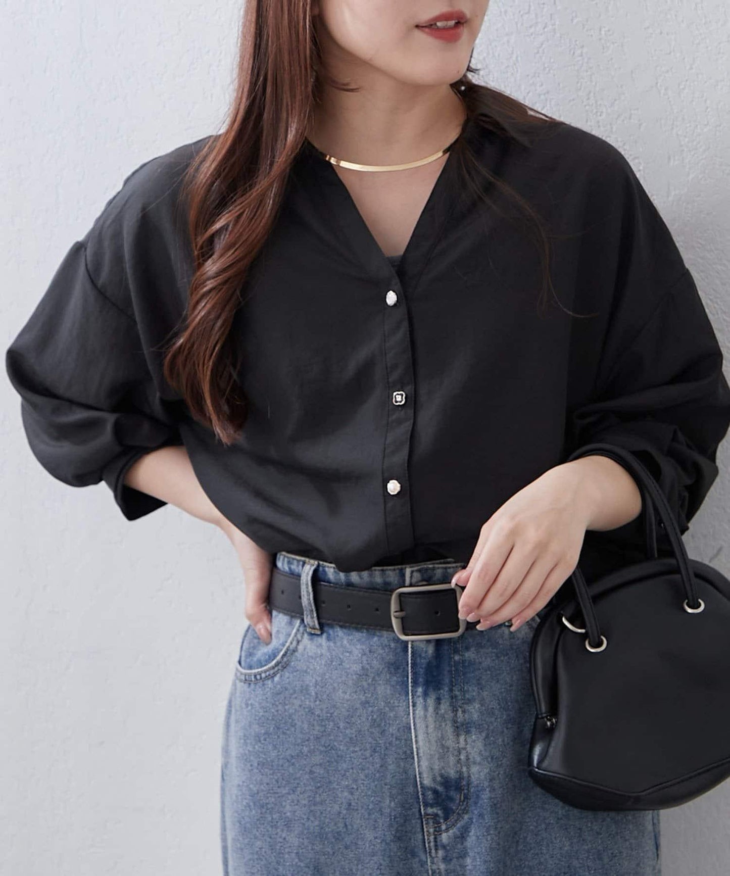 多種紐扣竹筍褶女襯衫