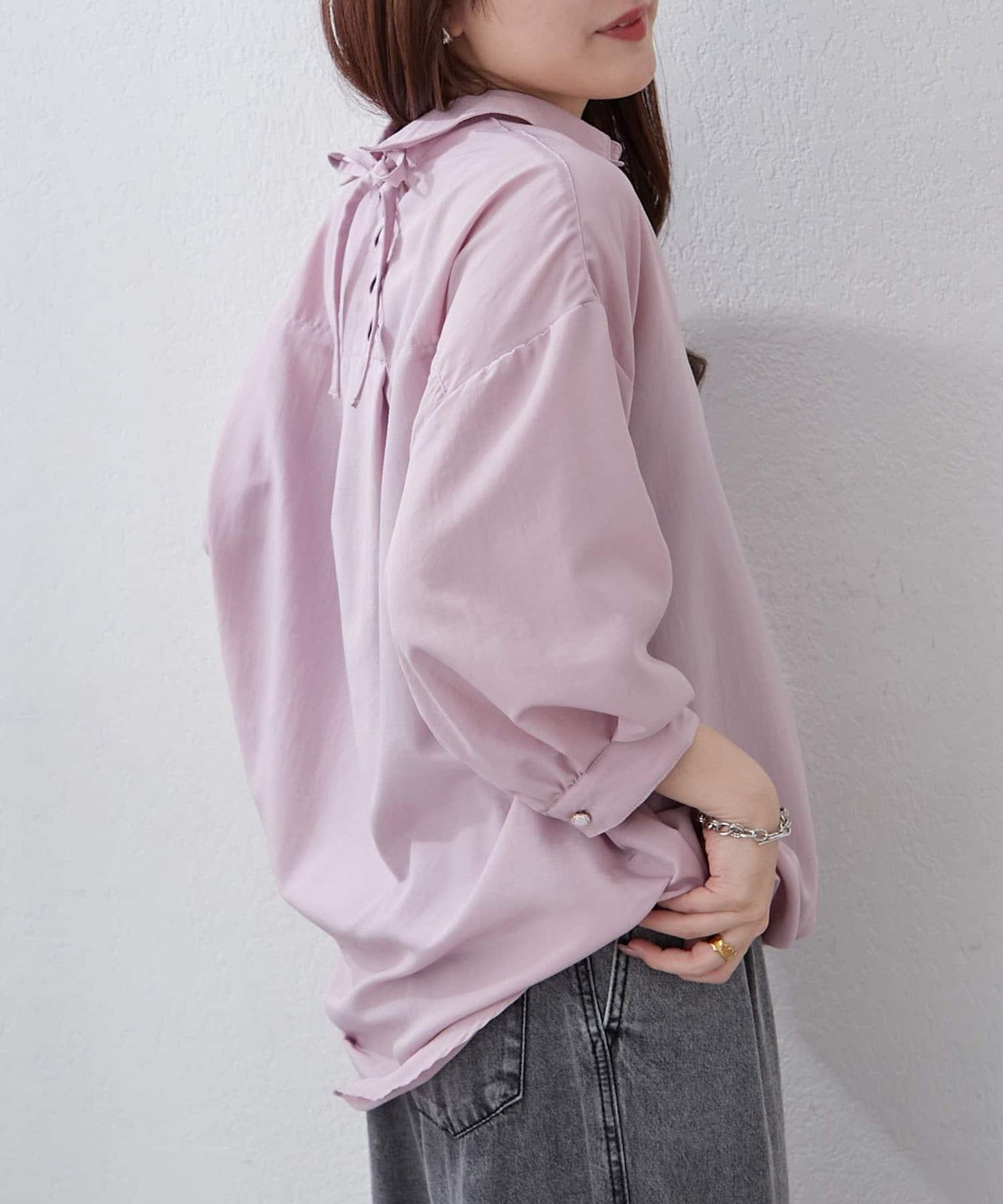 多種紐扣竹筍褶女襯衫