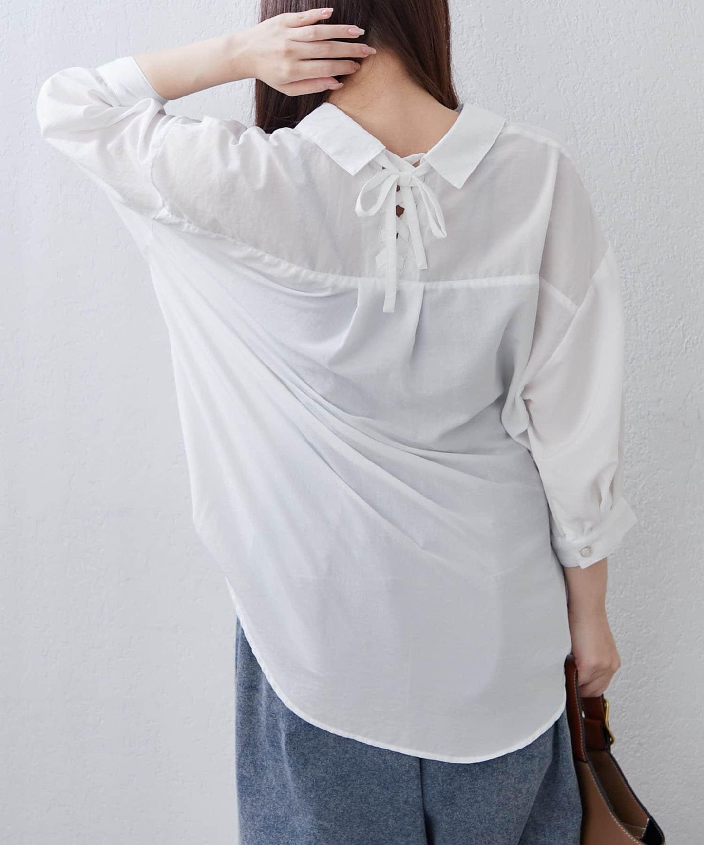 多種紐扣竹筍褶女襯衫