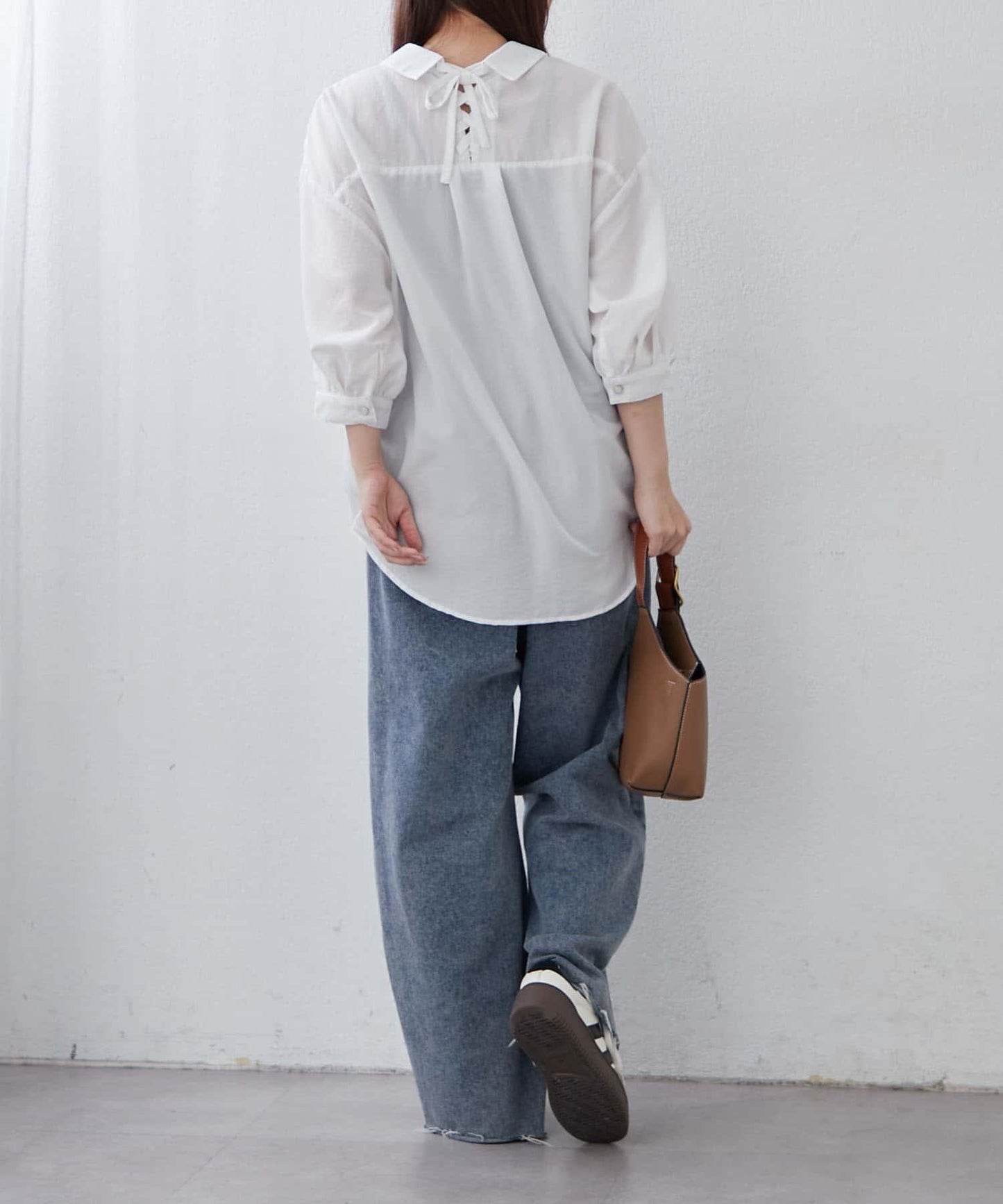 多種紐扣竹筍褶女襯衫