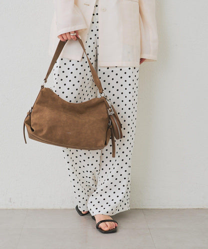 loti 豆形帶鏡收納包