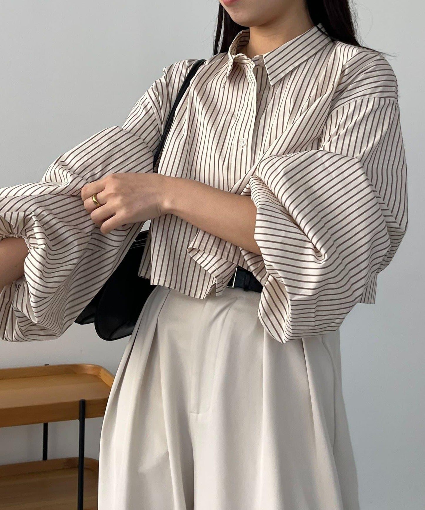 CAPRICIEUX LE'MAGE 泡泡袖短款襯衫