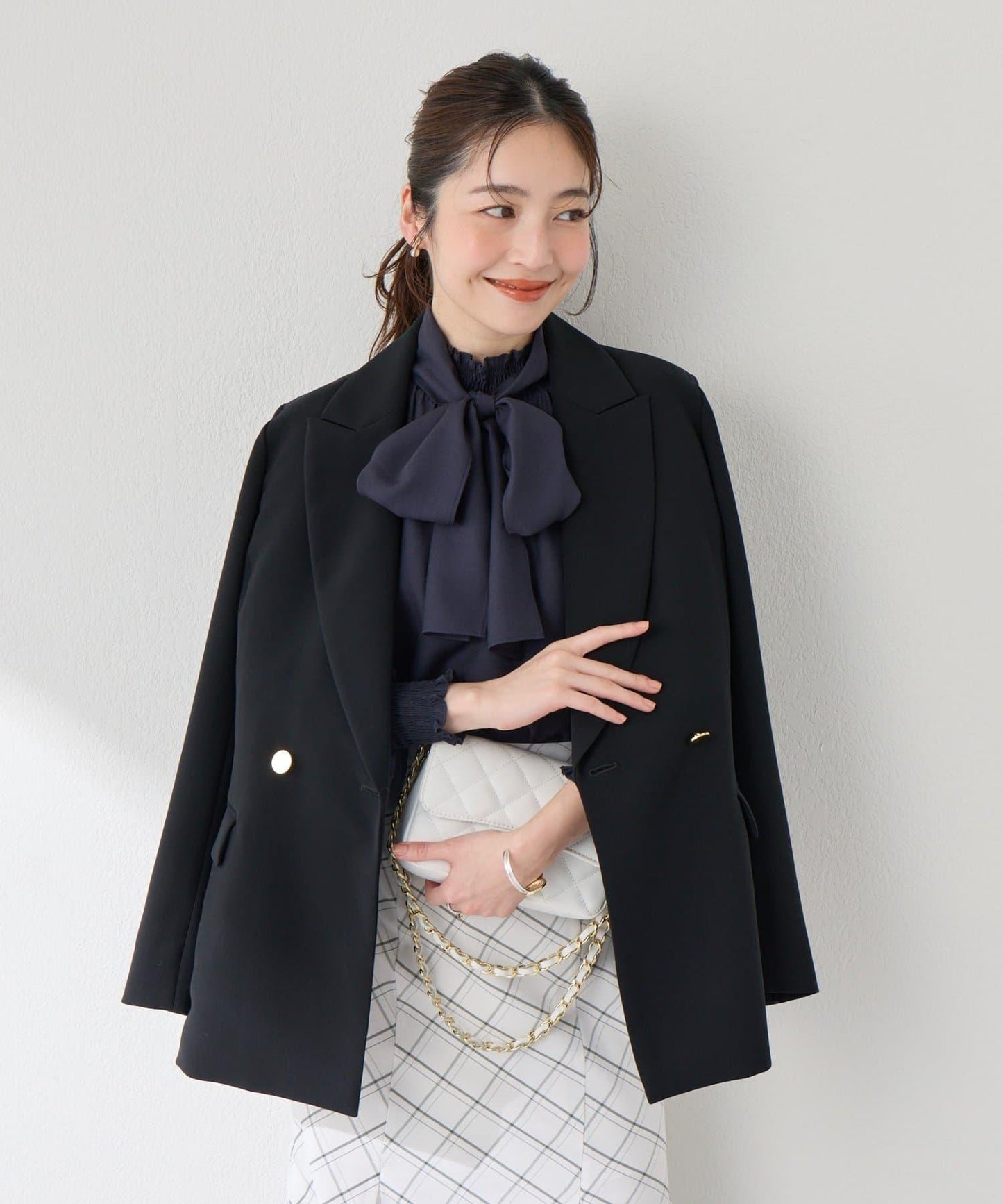 蝴蝶結繫帶 抽褶設計 女襯衫