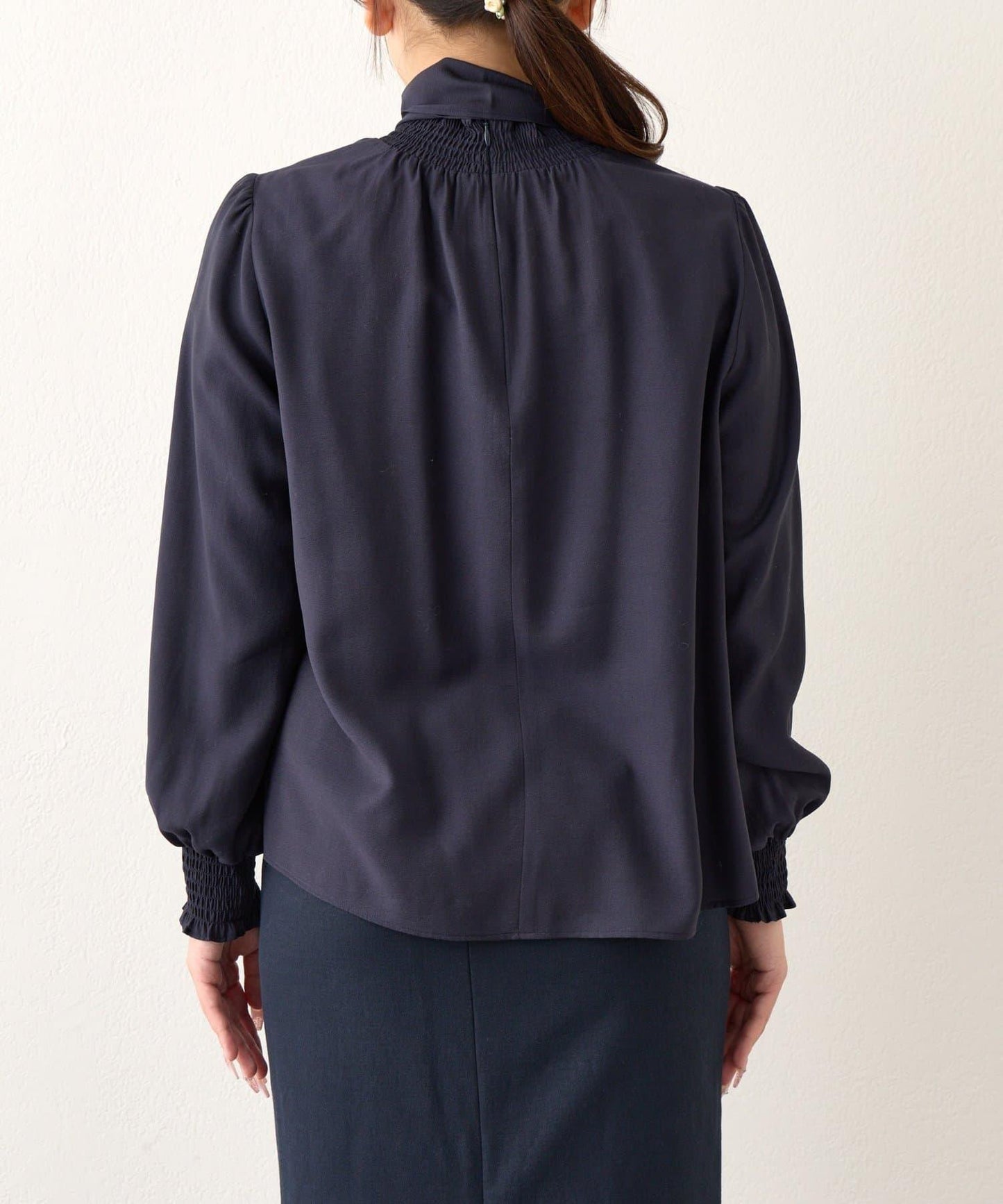 蝴蝶結繫帶 抽褶設計 女襯衫