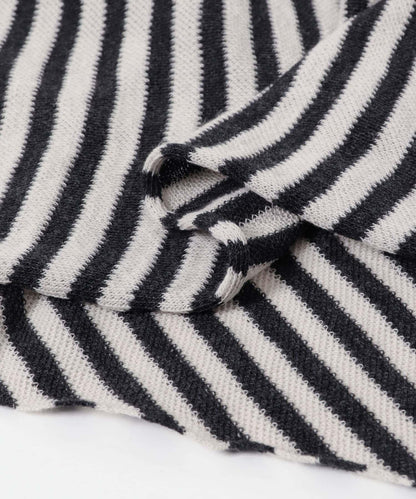 ARMEN 條紋三角圍巾
