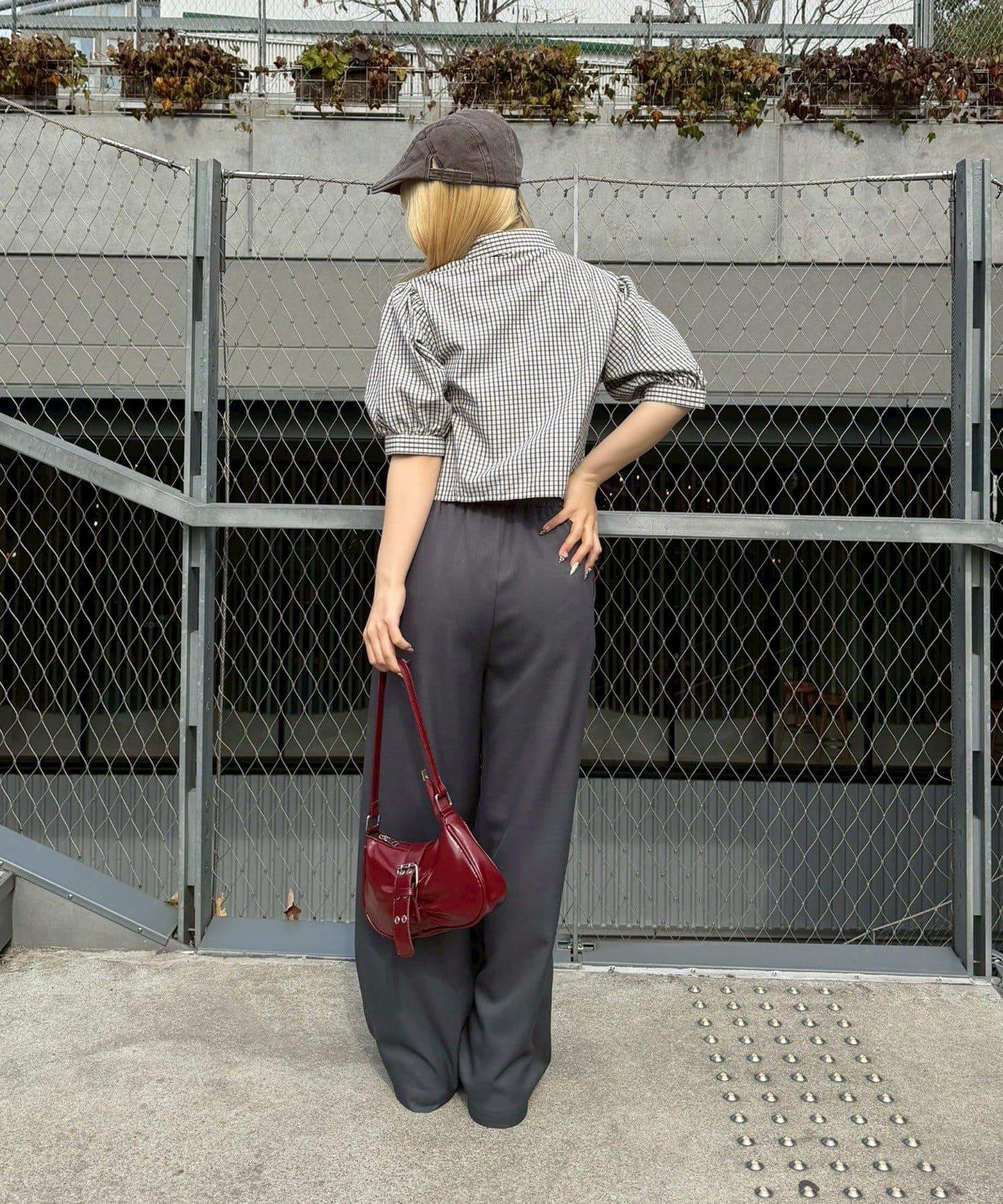 ANOTHER BRANCH 校園風附領帶襯衫