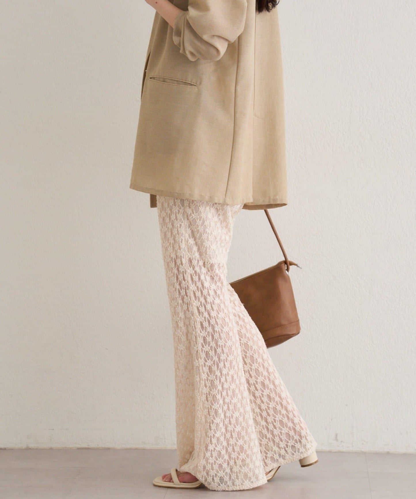蕾絲喇叭褲