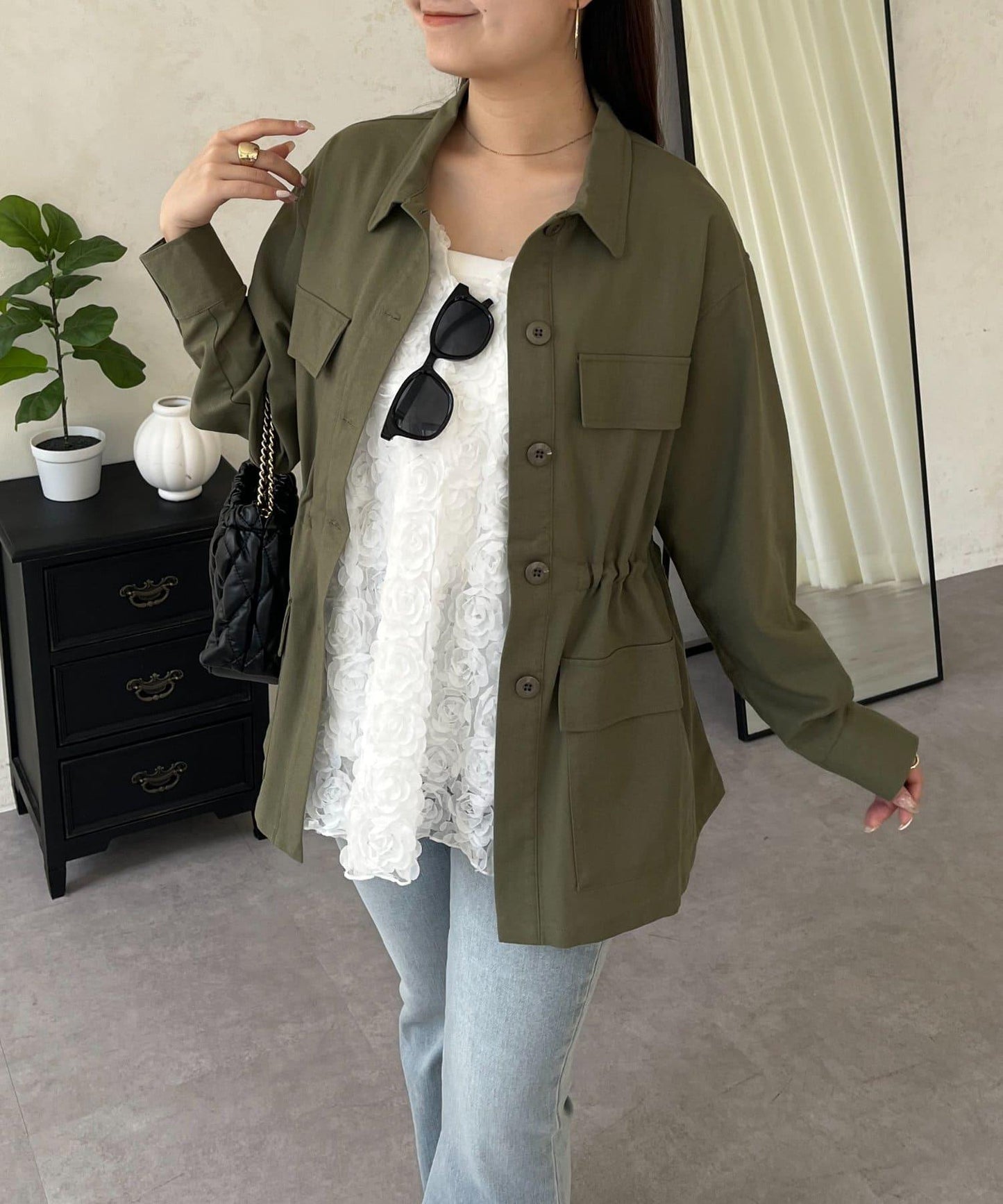 抽繩荷葉擺軍裝風襯衫