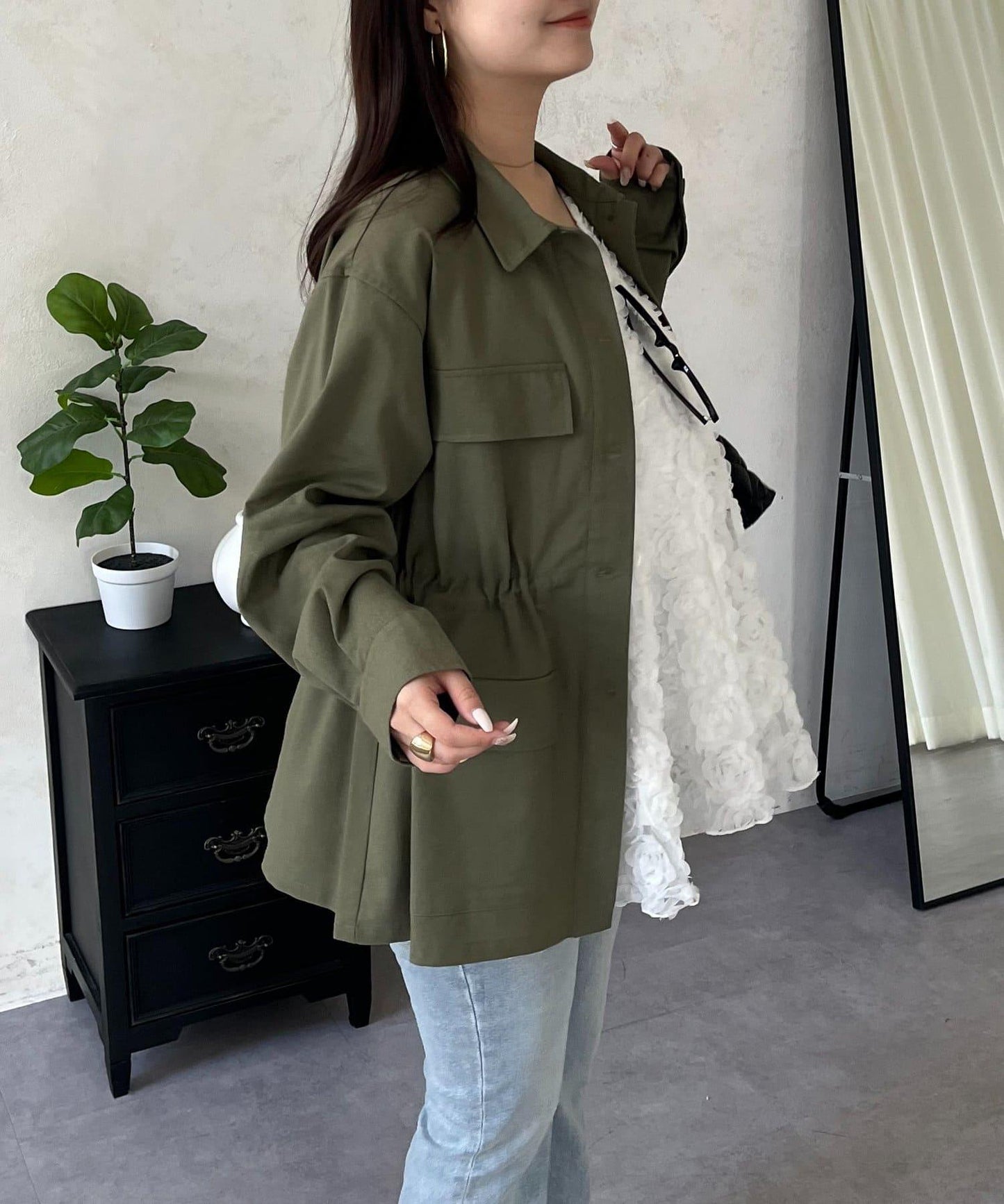 抽繩荷葉擺軍裝風襯衫