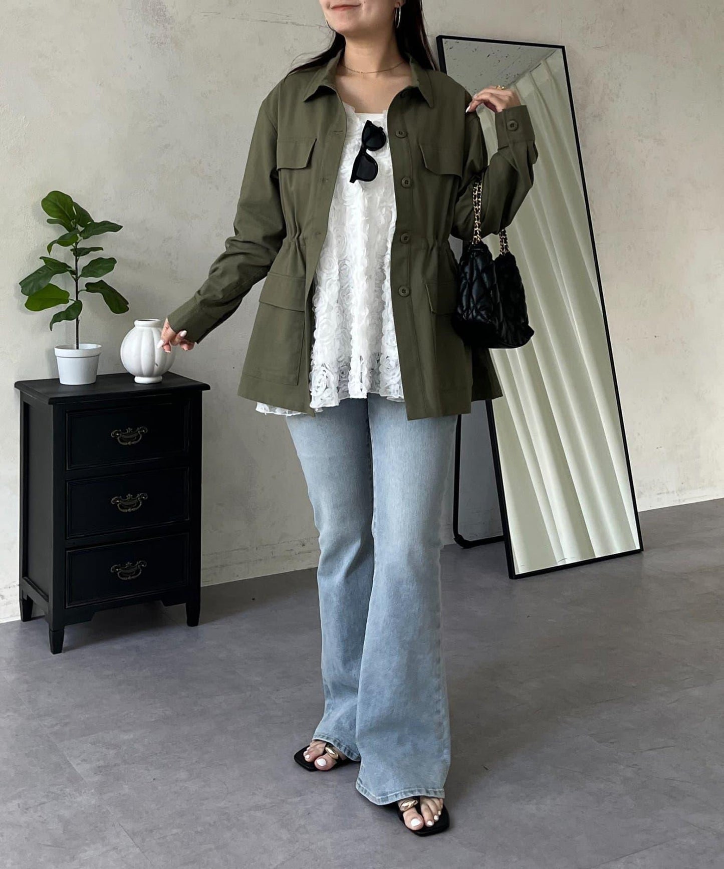 抽繩荷葉擺軍裝風襯衫
