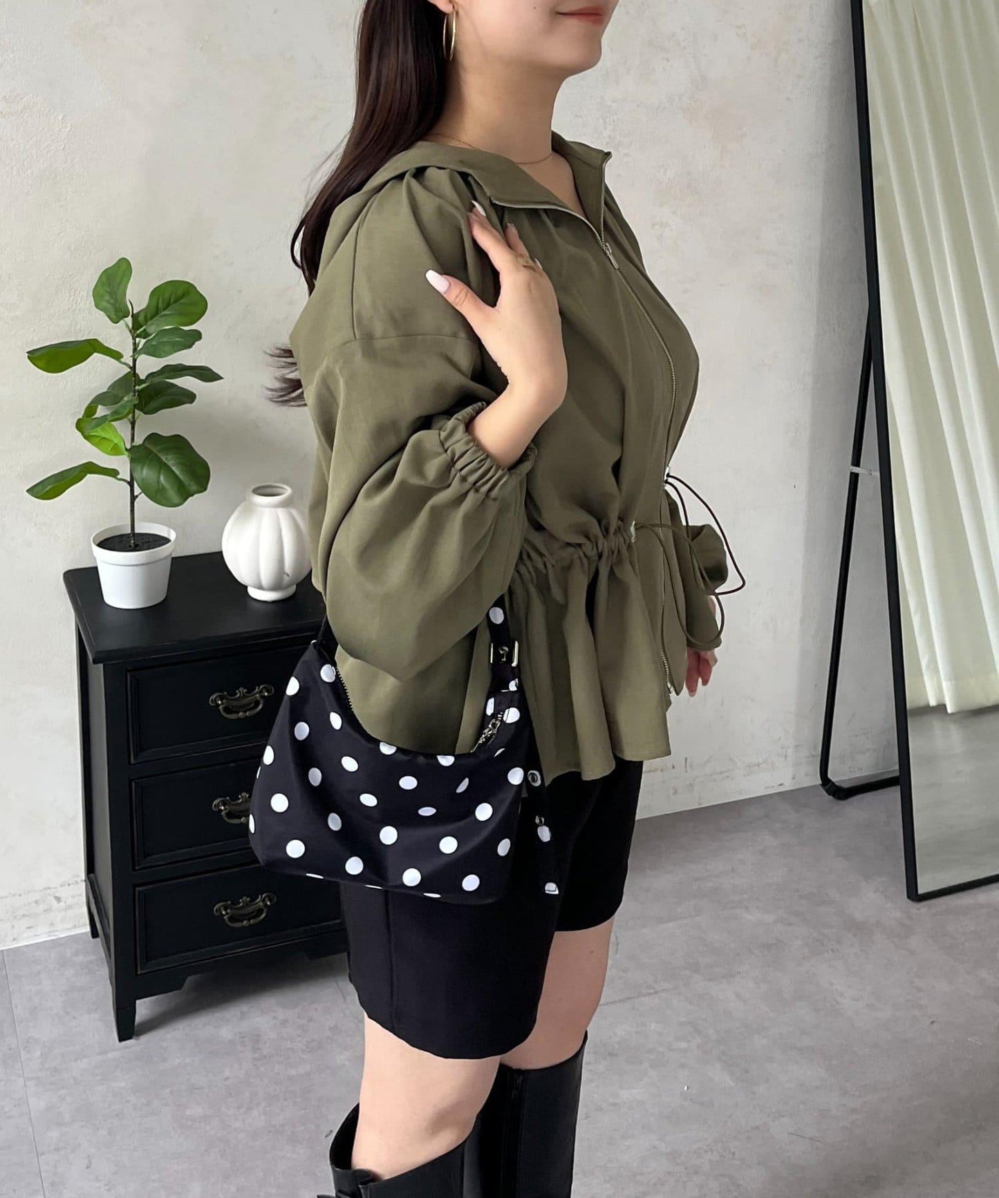 防曬 後背抽繩 荷葉擺 戶外風衣