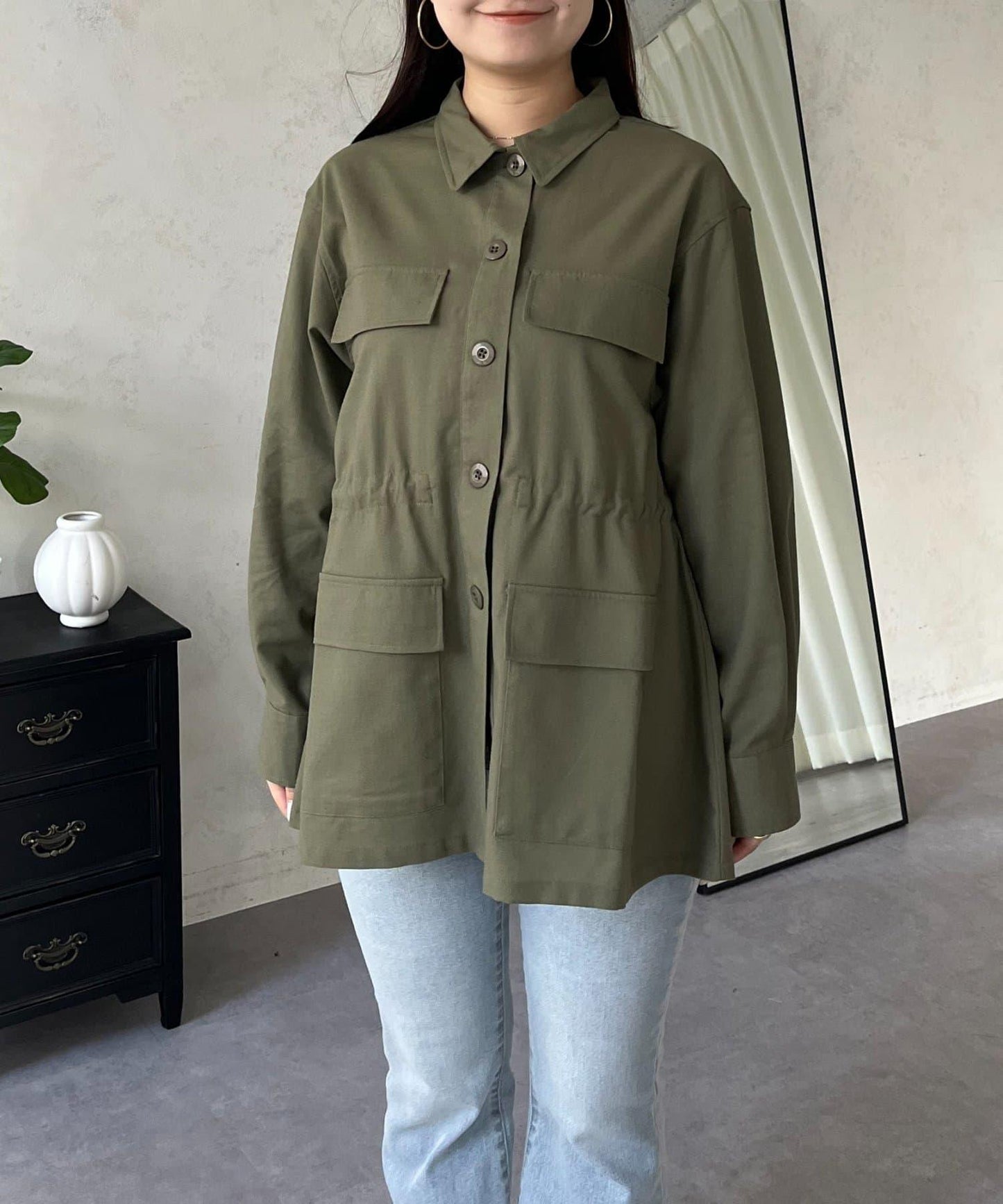 抽繩荷葉擺軍裝風襯衫