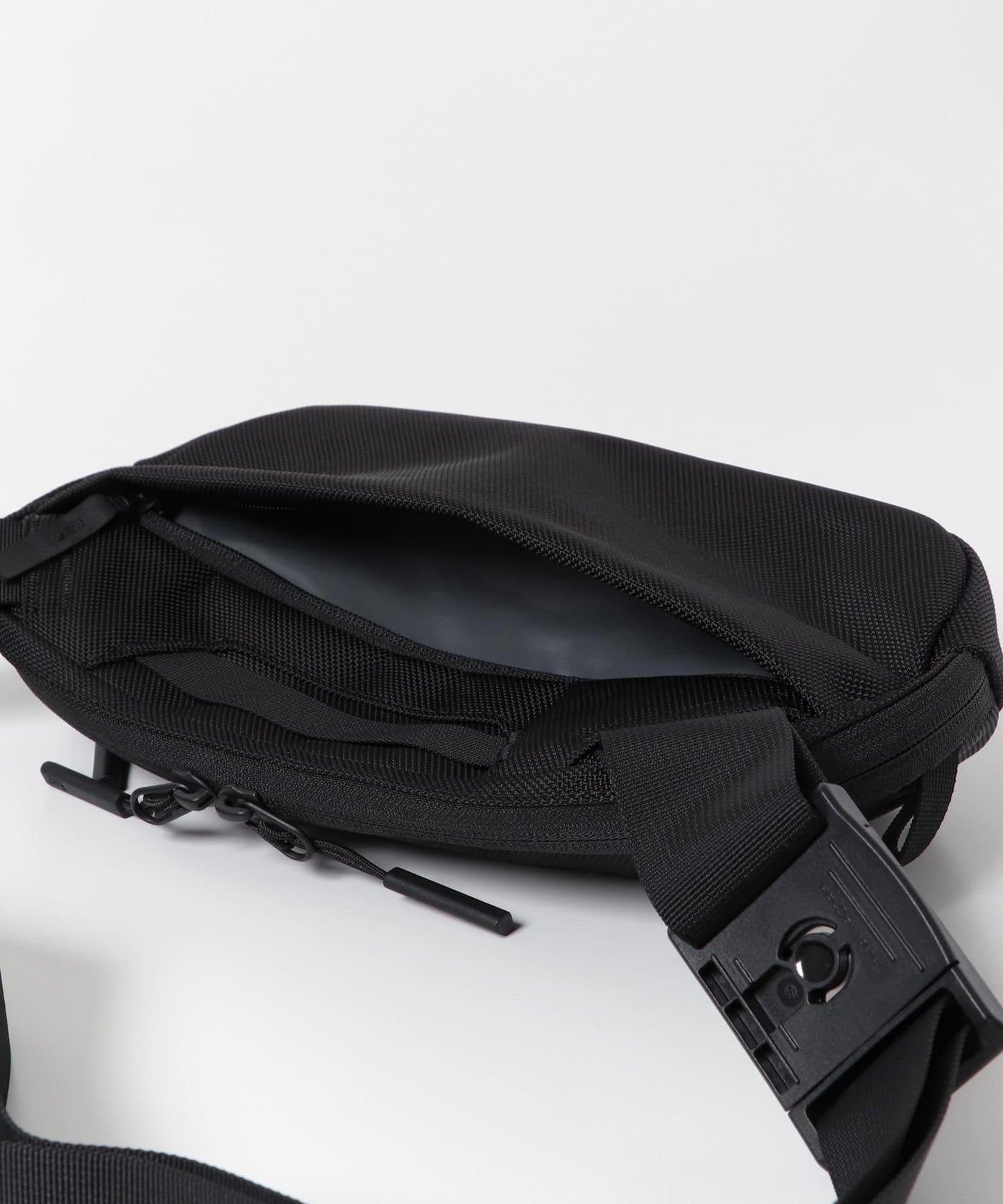 Aer Day Sling 3 斜挎包