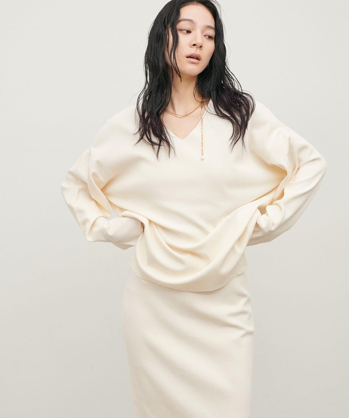 UV接觸冷感 寬鬆 deep V 針織上衣