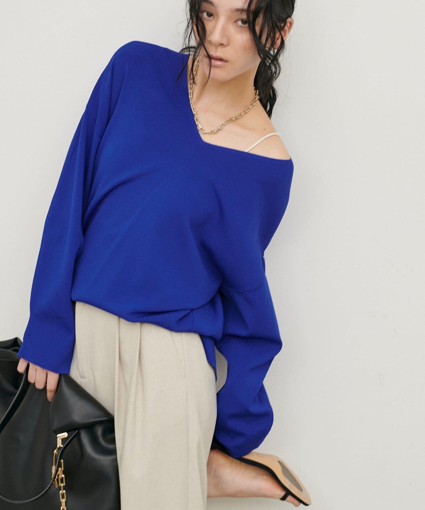 UV接觸冷感 寬鬆 deep V 針織上衣