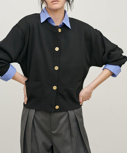 含Logo金扣聚酯圓領針織開衫