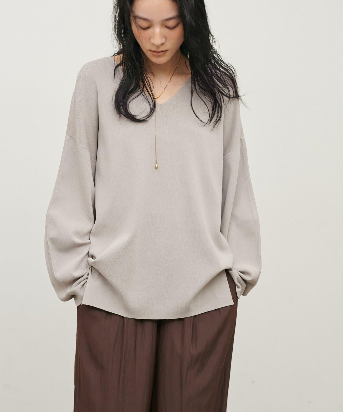 UV接觸冷感 寬鬆 deep V 針織上衣