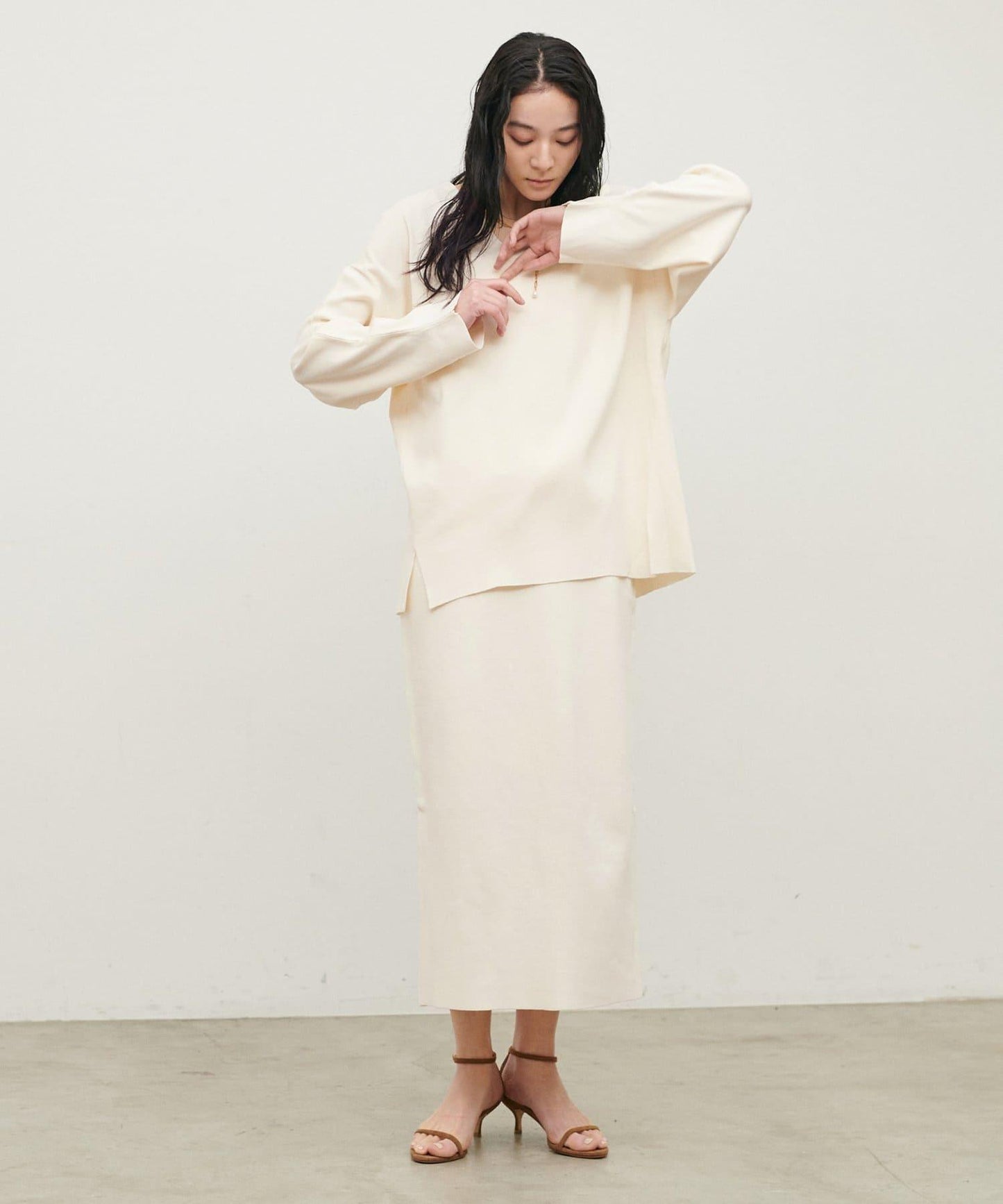 UV接觸冷感 寬鬆 deep V 針織上衣