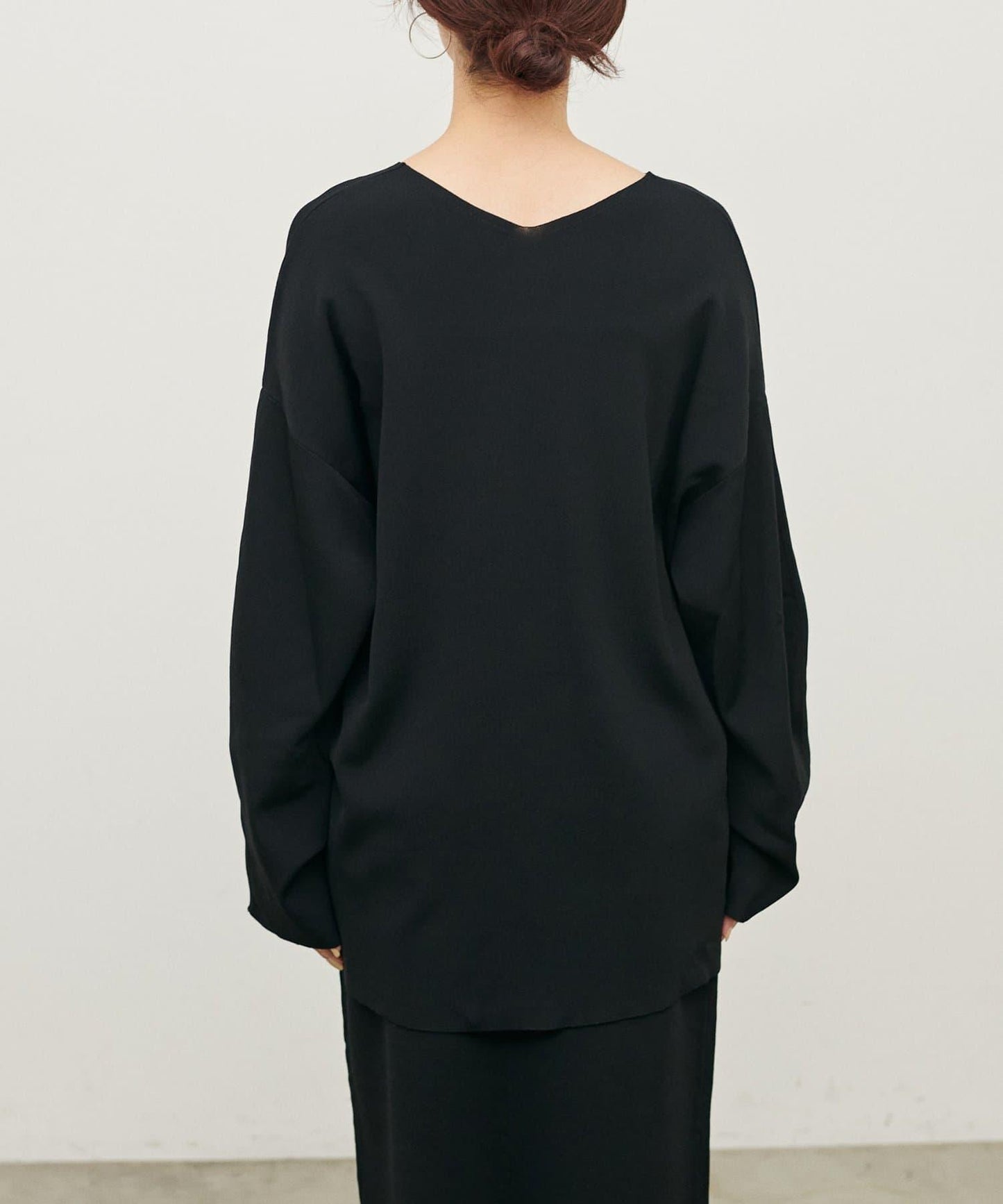 UV接觸冷感 寬鬆 deep V 針織上衣