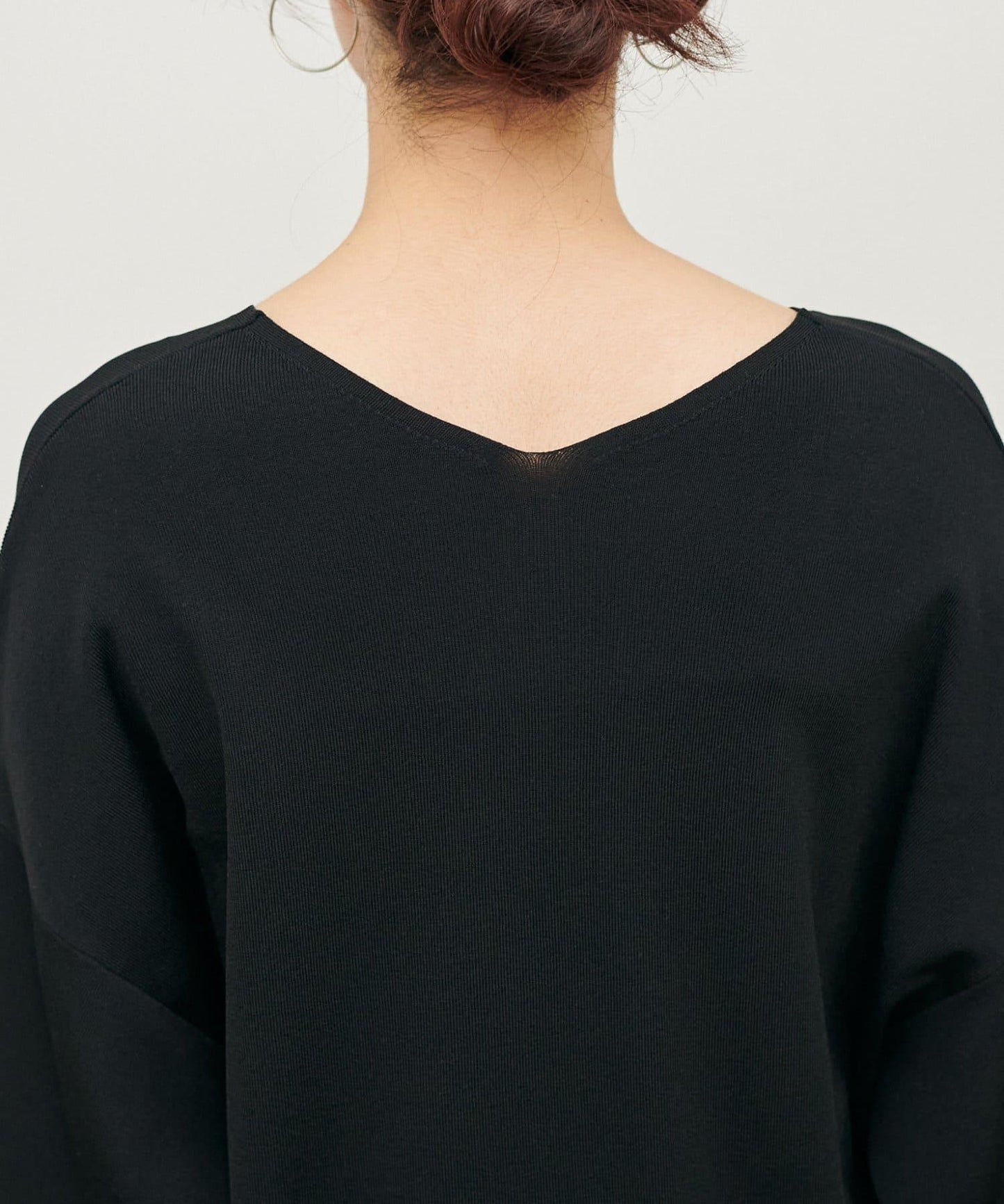 UV接觸冷感 寬鬆 deep V 針織上衣