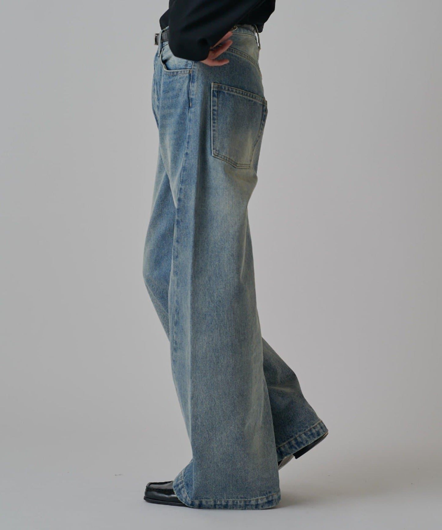 闊腿牛仔褲