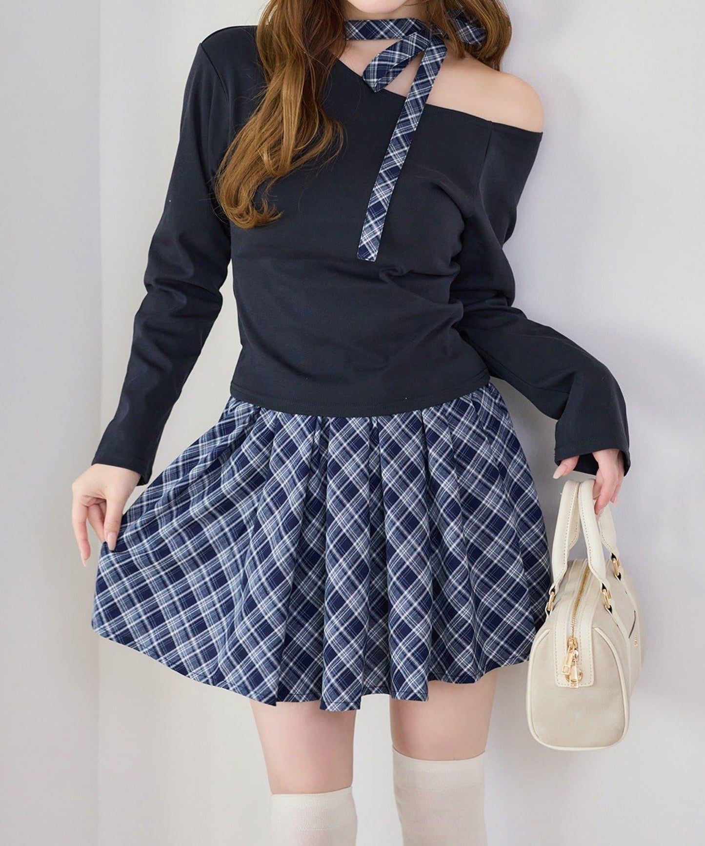 one after another 蝴蝶結領設計 上衣