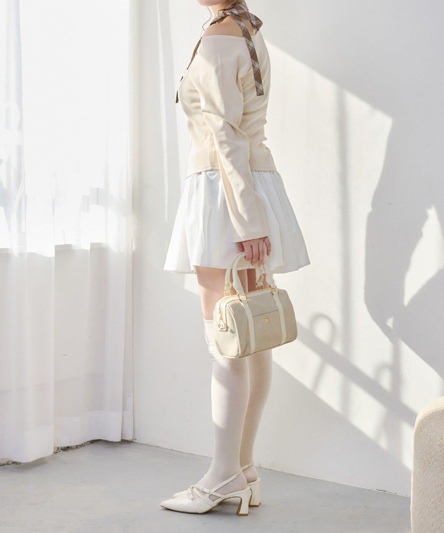 one after another 蝴蝶結領設計 上衣