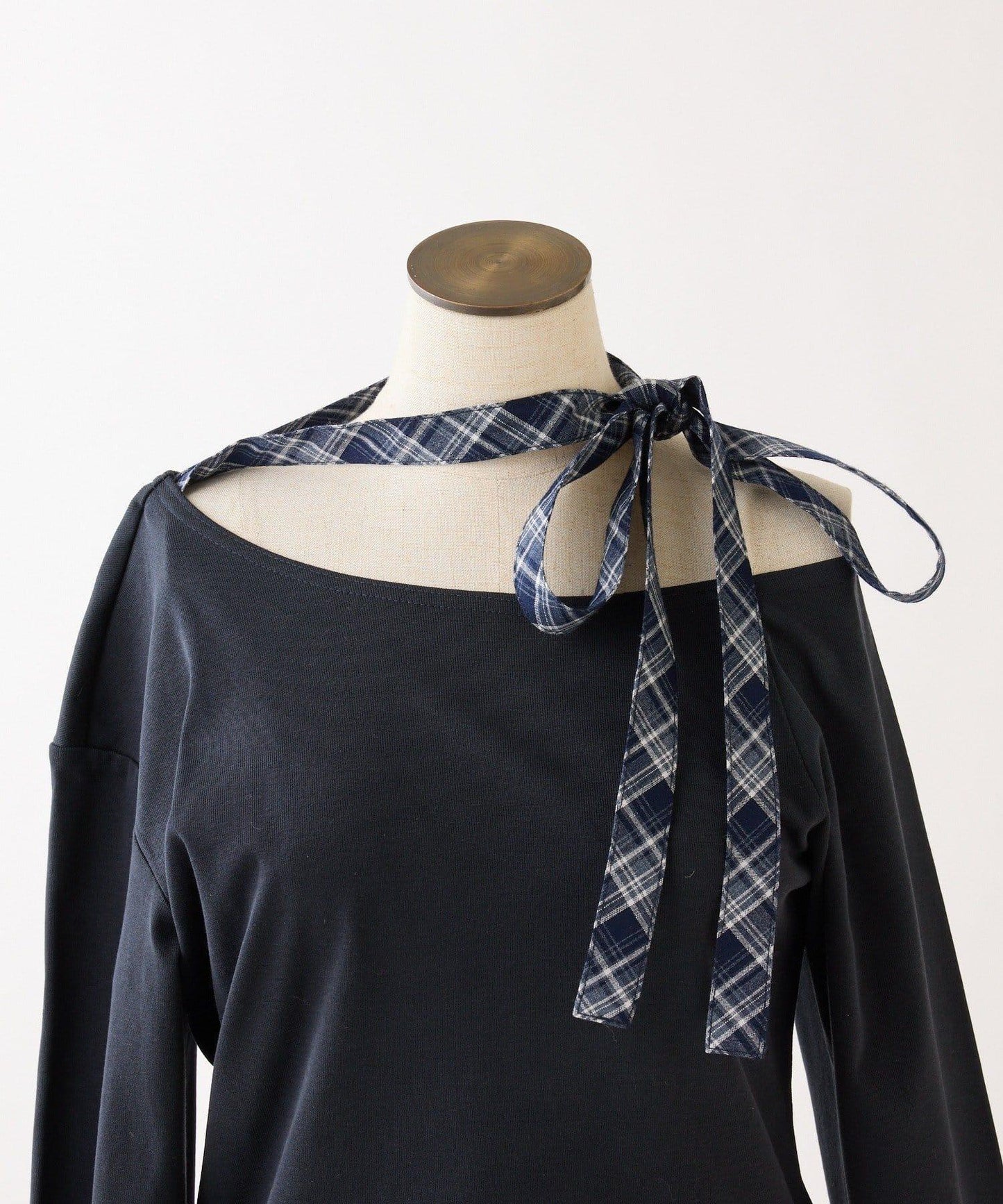 one after another 蝴蝶結領設計 上衣