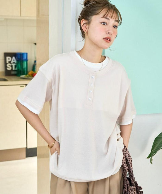 輕薄華夫格亨利領疊穿設計短袖T恤