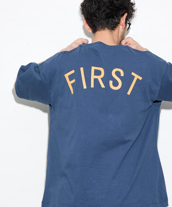 6盎司 前置Logo刺繡 後背印花 圓領T恤 PRINT ROUND FIRST