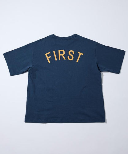6盎司 前置Logo刺繡 後背印花 圓領T恤 PRINT ROUND FIRST