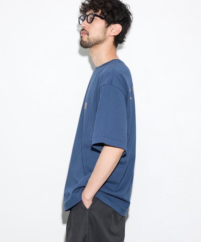 6盎司 前置Logo刺繡 後背印花 圓領T恤 PRINT ROUND FIRST