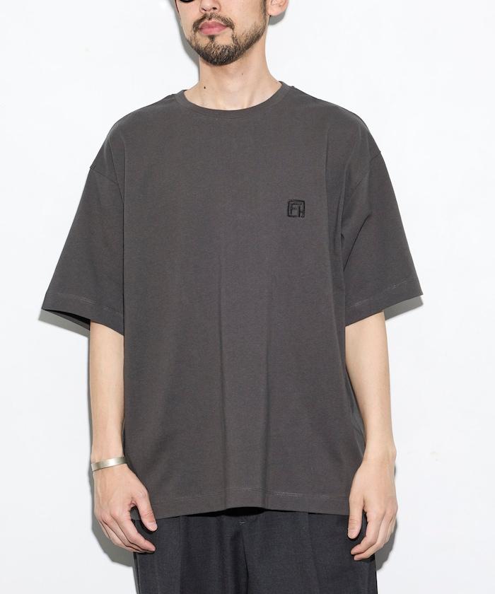 6盎司 前置Logo刺繡 後背印花 圓領T恤 PRINT ROUND FIRST