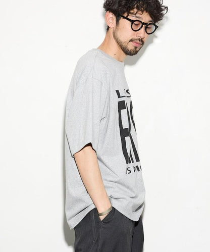 6盎司前置LOGO印花 圓領T恤 PRINT BIG FIRST