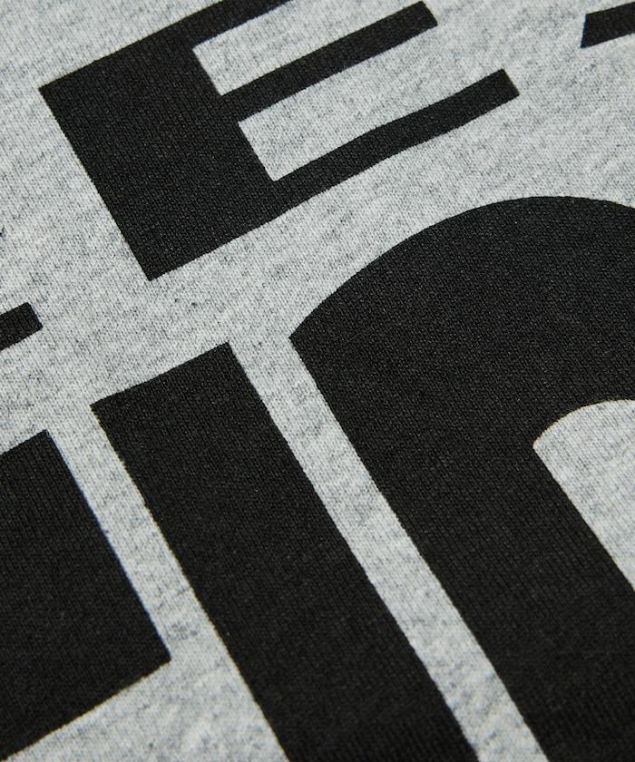 6盎司前置LOGO印花 圓領T恤 PRINT BIG FIRST