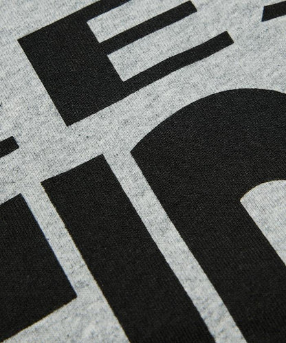 6盎司前置LOGO印花 圓領T恤 PRINT BIG FIRST