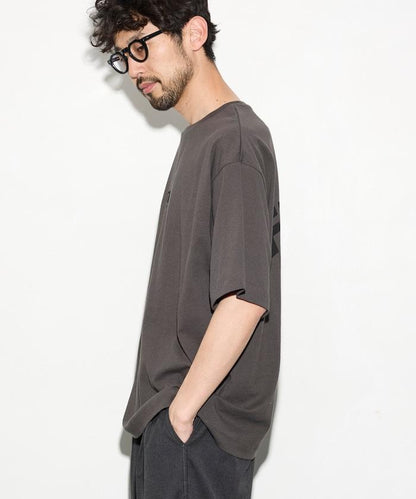 PRINT FRESH FIRST 6盎司 前LOGO印花 後背印花 圓領T恤