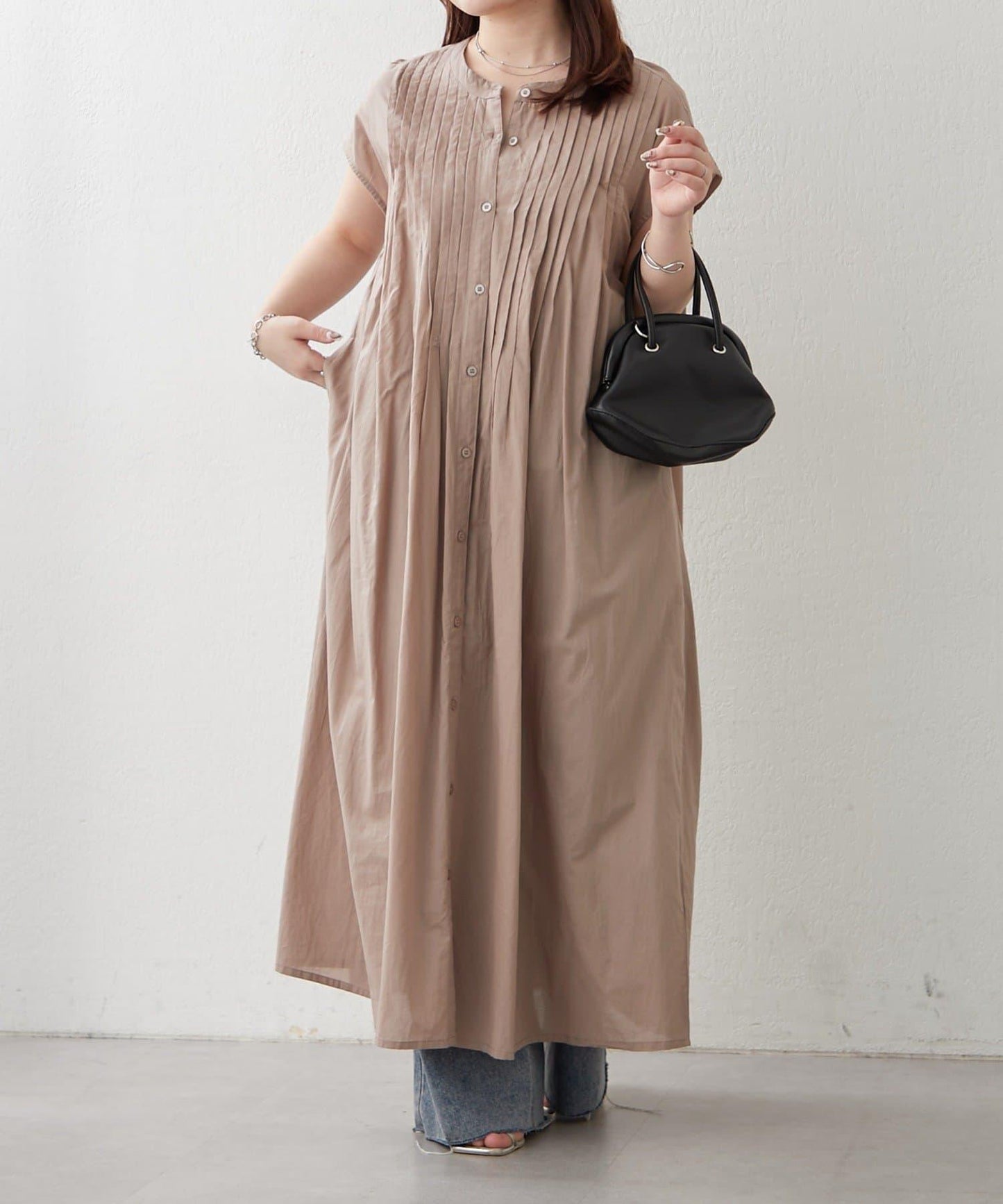 輕盈面料 法式短袖 褶皺 連衣裙