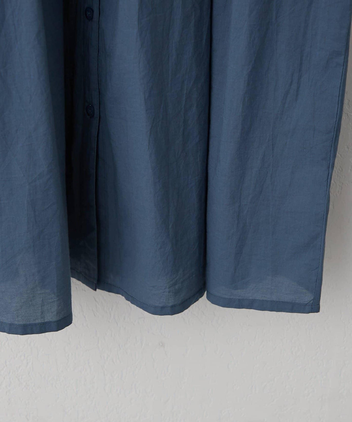 輕盈面料 法式短袖 褶皺 連衣裙