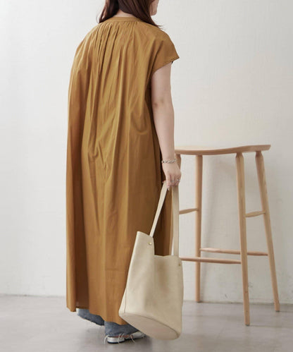 輕盈面料 法式短袖 褶皺 連衣裙