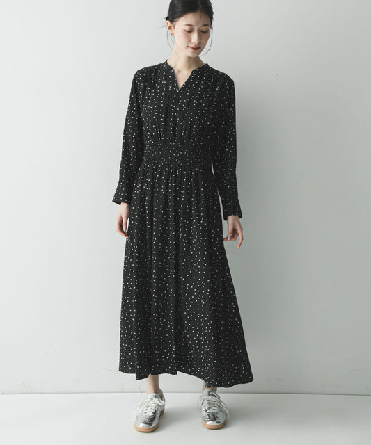 腰部抽褶圓點連衣裙