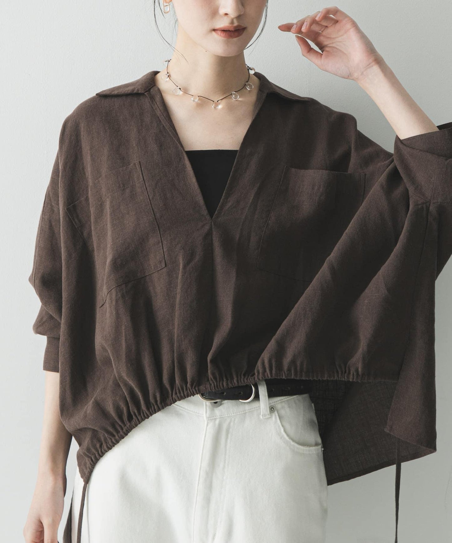 亞麻人造絲抽褶下襬襯衫