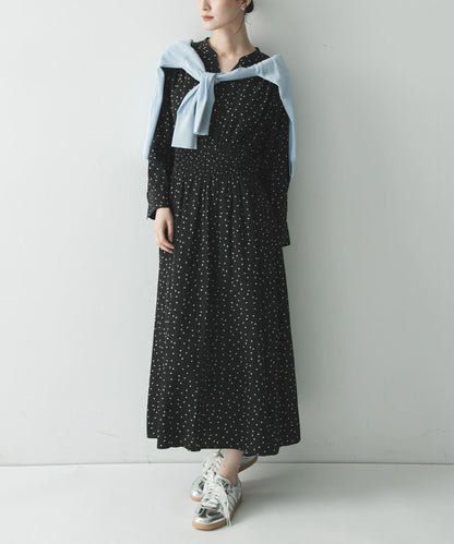 腰部抽褶圓點連衣裙