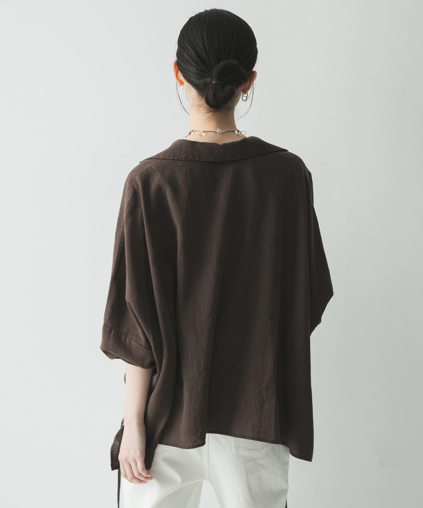 亞麻人造絲抽褶下襬襯衫