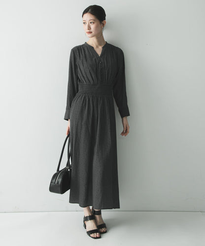 腰部抽褶圓點連衣裙