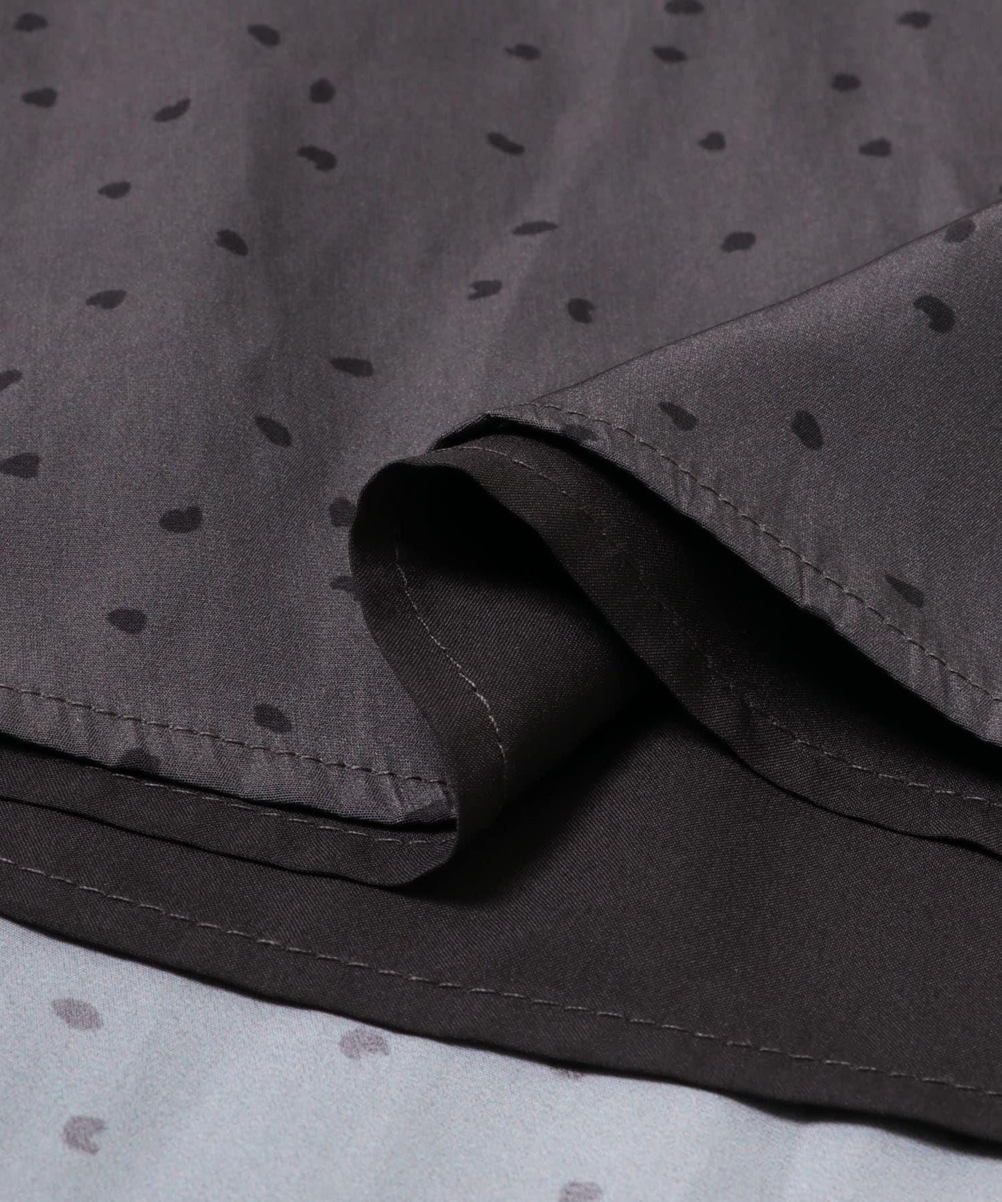 腰部抽褶圓點連衣裙