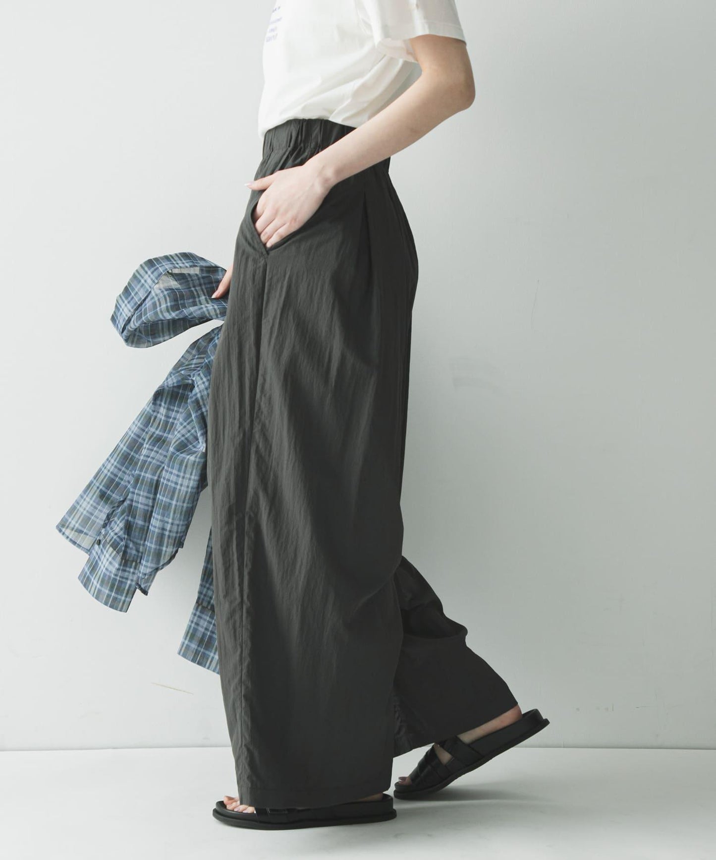 UR TECH 抽褶寬鬆 彈力面料 闊腿褲
