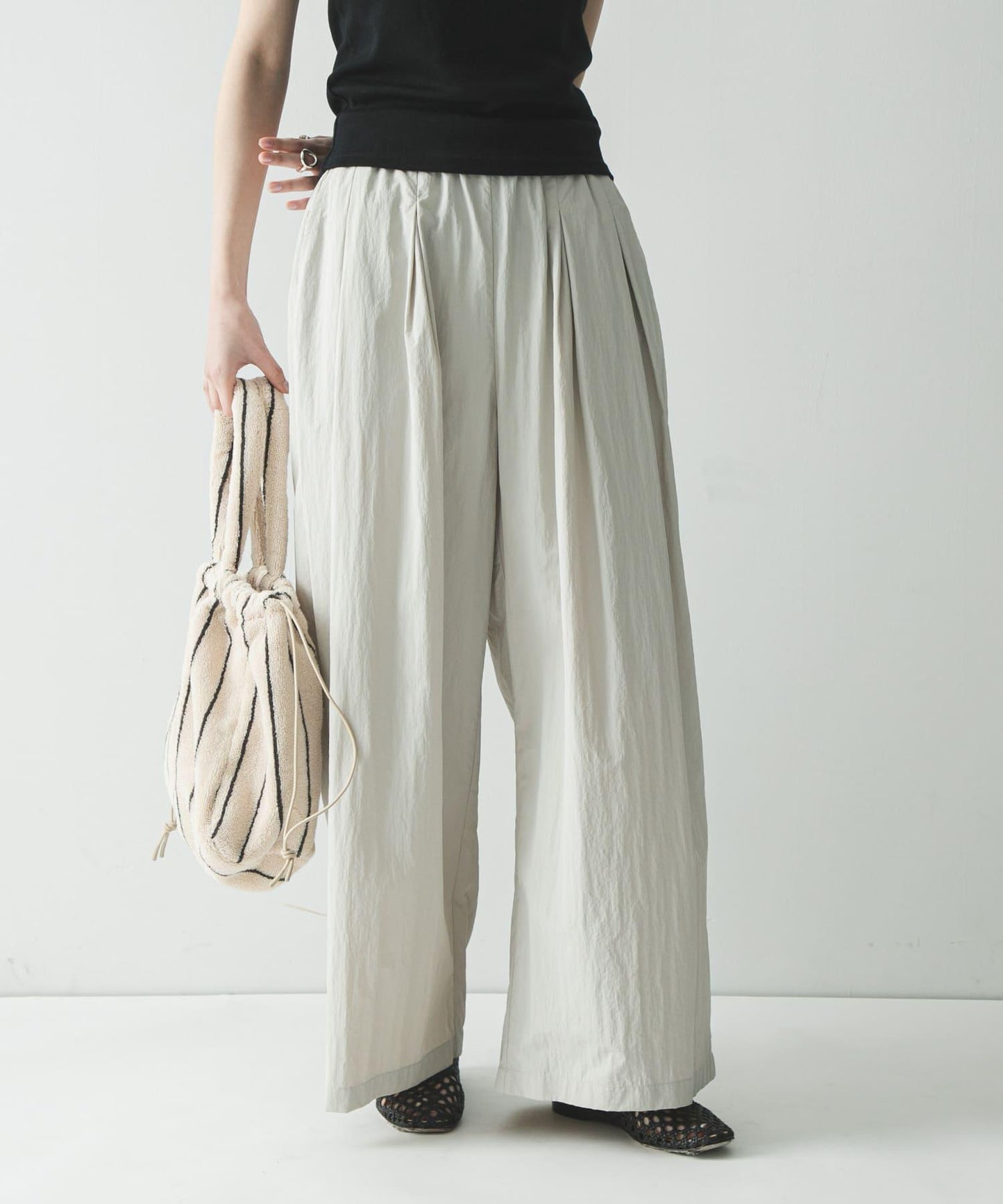 UR TECH 抽褶寬鬆 彈力面料 闊腿褲