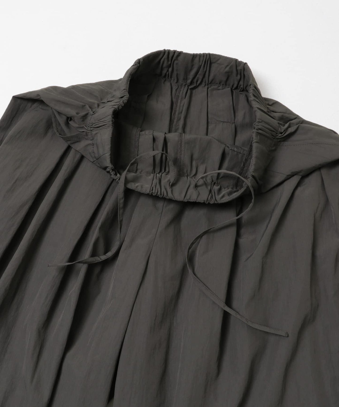 UR TECH 抽褶寬鬆 彈力面料 闊腿褲